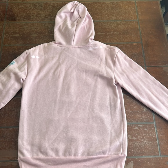 Hot Topic - Picture 2 of 2